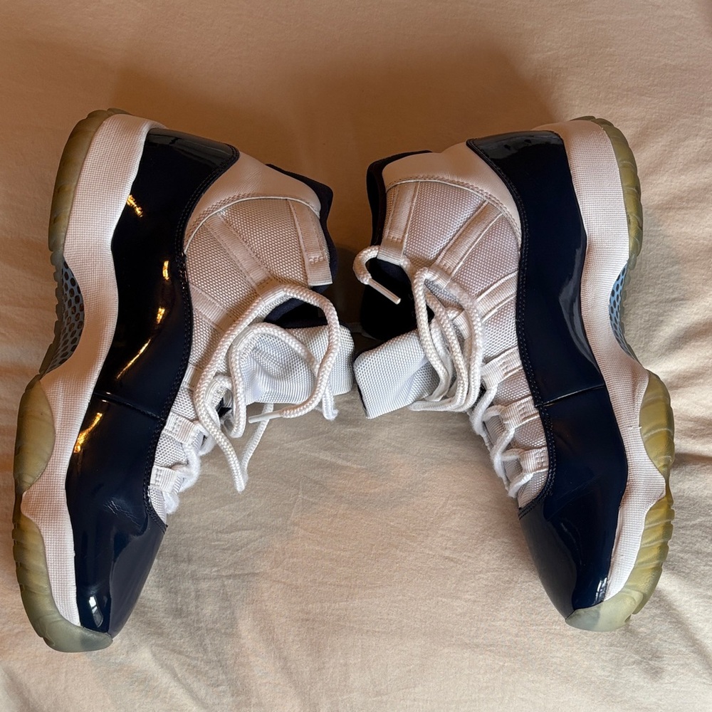 Jordan 11 - Picture 6 of 9